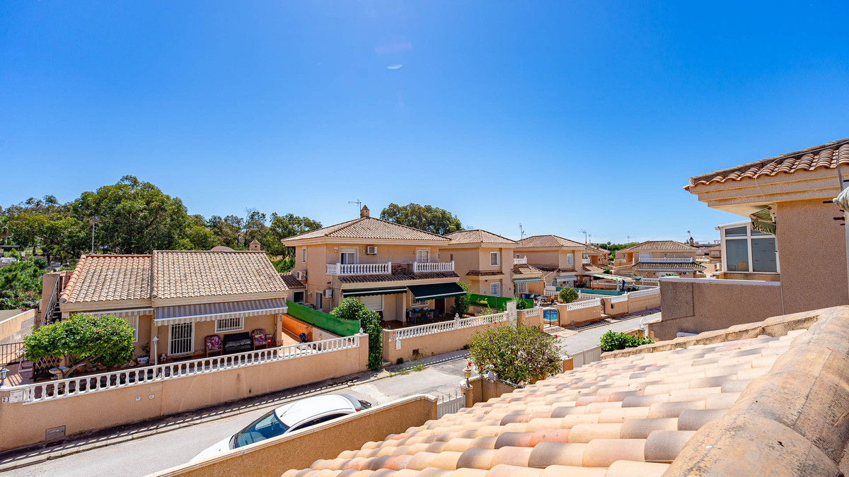 2 Bed Townhouse for sale in Punta Prima Costa Blanca, Alicante, Spain