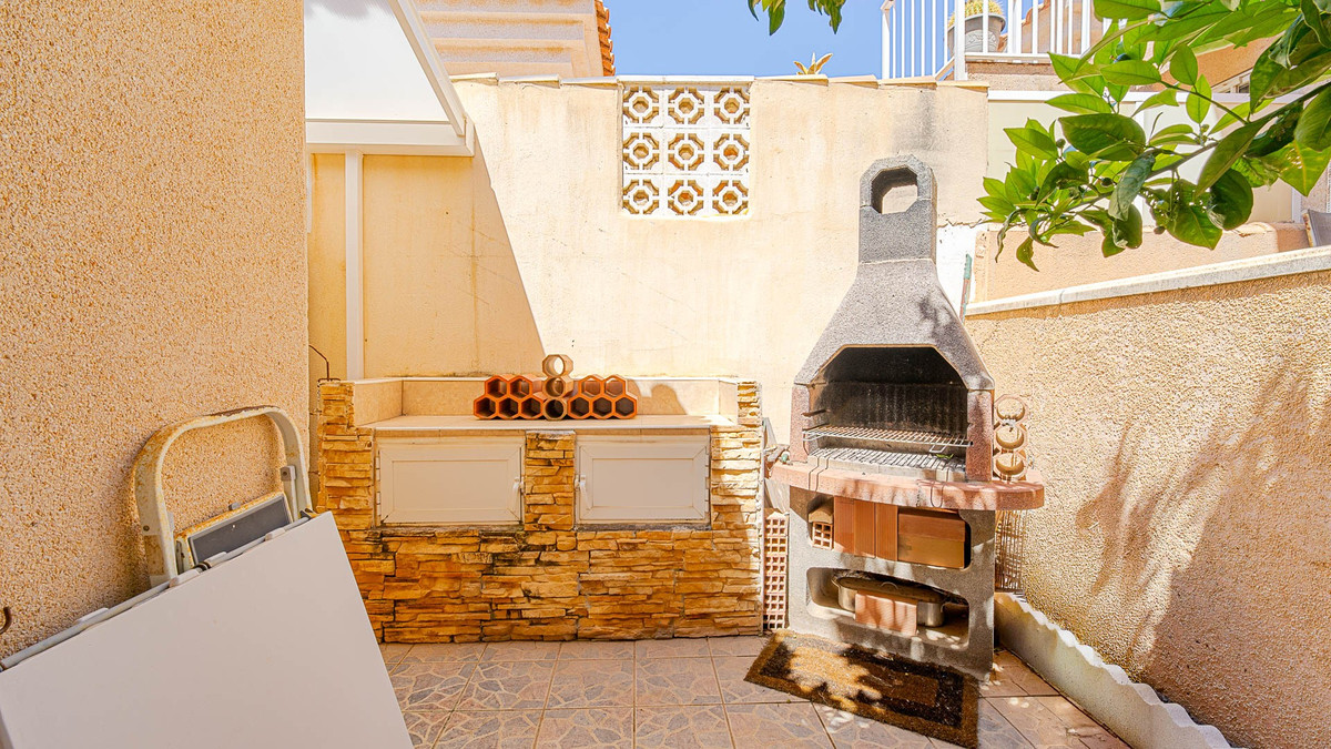 2 Bed Townhouse for sale in Punta Prima Costa Blanca, Alicante, Spain