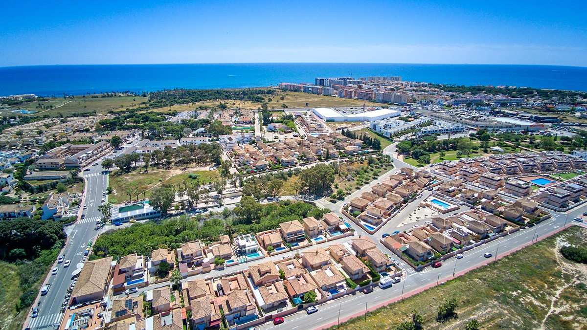 2 Bed Townhouse for sale in Punta Prima Costa Blanca, Alicante, Spain