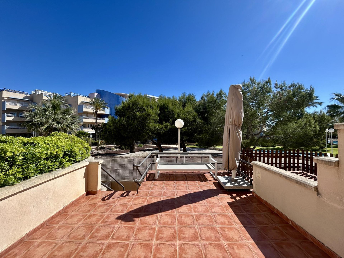 Se vende Adosada de 3 dormitorios en Costa Blanca, Alicante, España