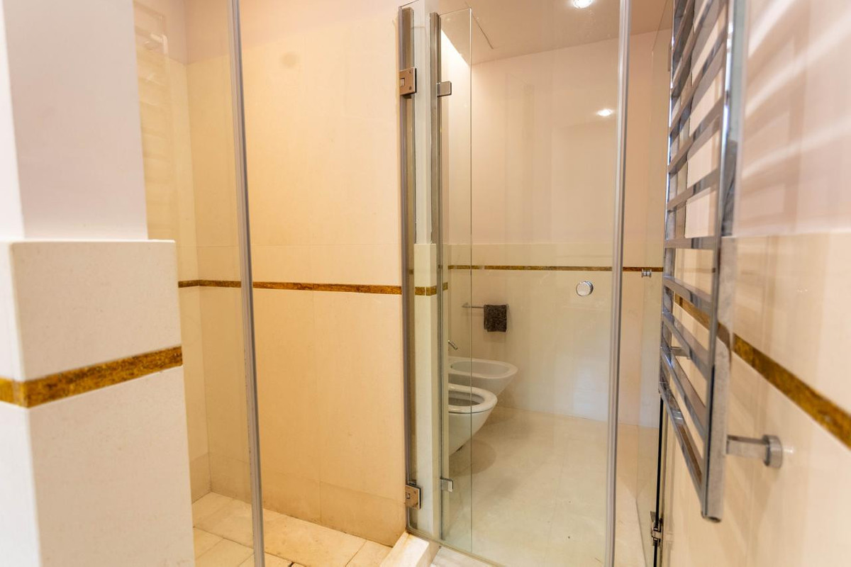 4 Bed Townhouse for sale in The Golden Mile Costa Del Sol, Málaga, Spain