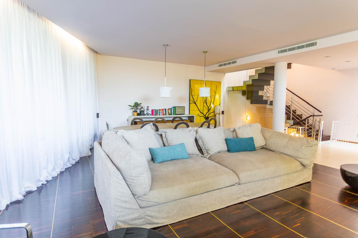 4 Bed Townhouse for sale in The Golden Mile Costa Del Sol, Málaga, Spain