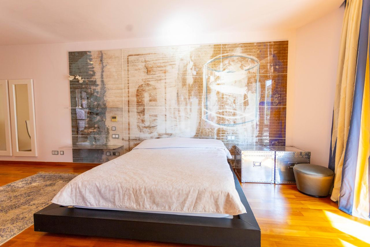 4 Bed Townhouse for sale in The Golden Mile Costa Del Sol, Málaga, Spain