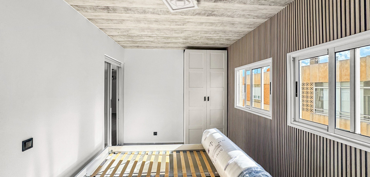 Se vende Apartamento Planta Media de 2 dormitorios en Costa Blanca, Alicante, España