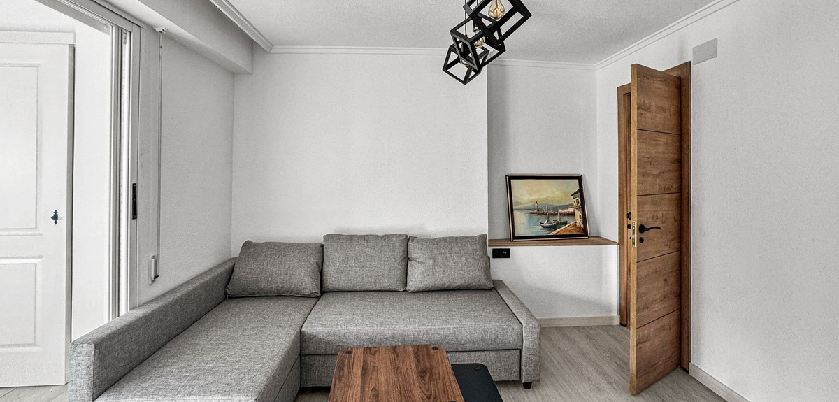 Se vende Apartamento Planta Media de 2 dormitorios en Costa Blanca, Alicante, España