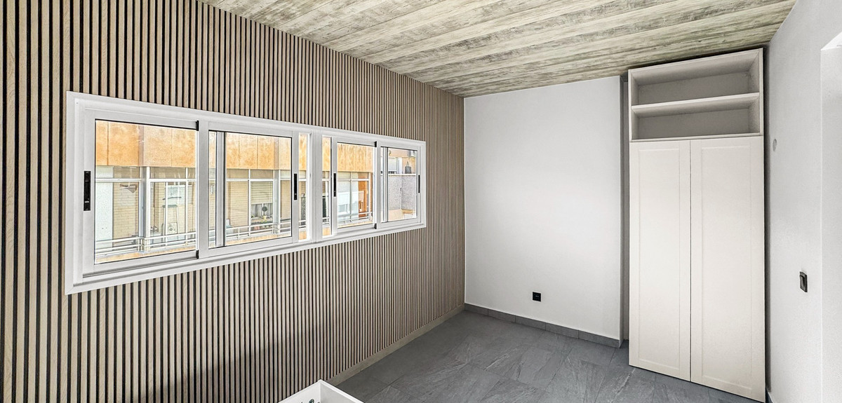 Se vende Apartamento Planta Media de 2 dormitorios en Costa Blanca, Alicante, España