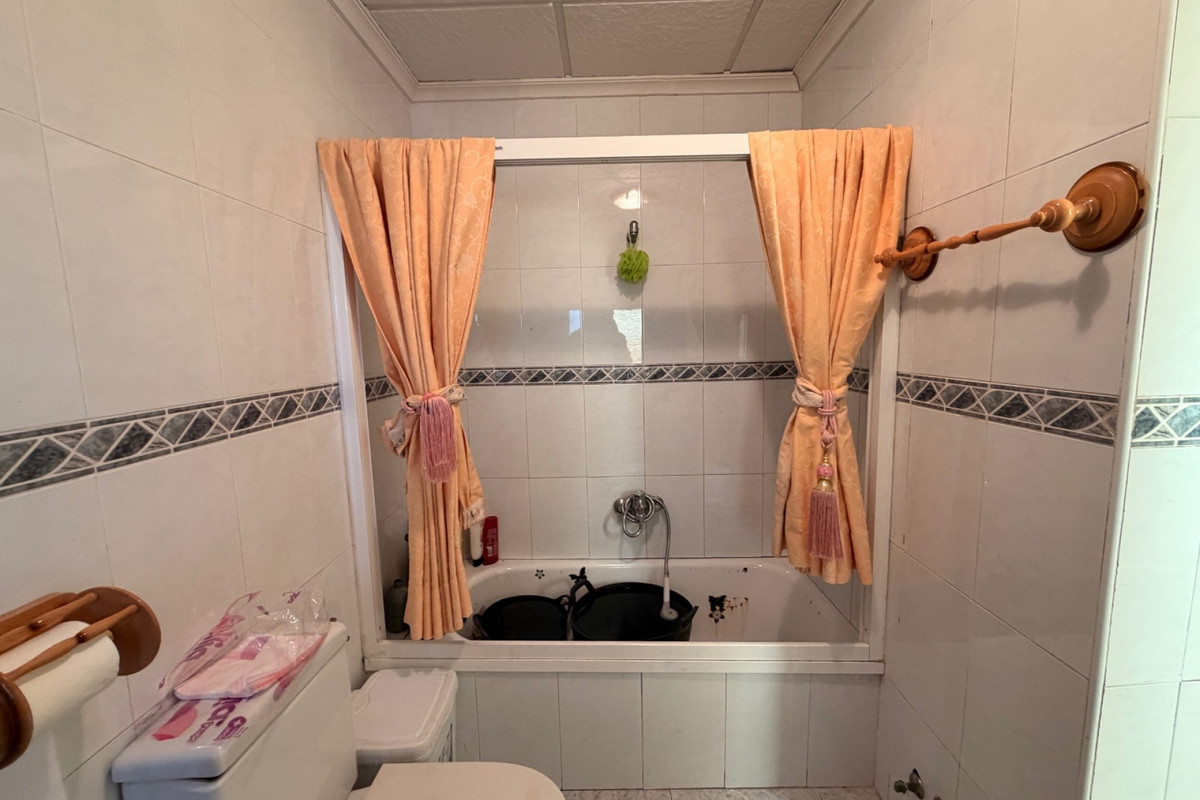 Se vende Adosada de 4 dormitorios en Costa Blanca, Alicante, España