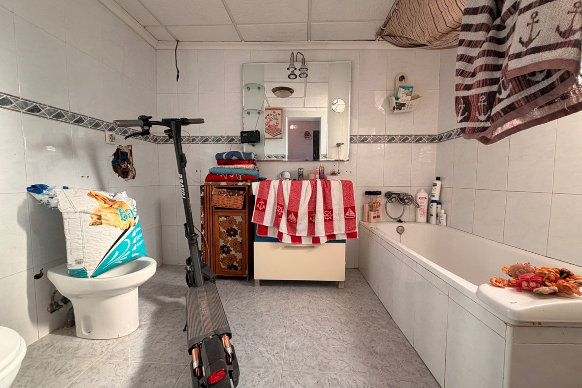 Se vende Adosada de 4 dormitorios en Costa Blanca, Alicante, España