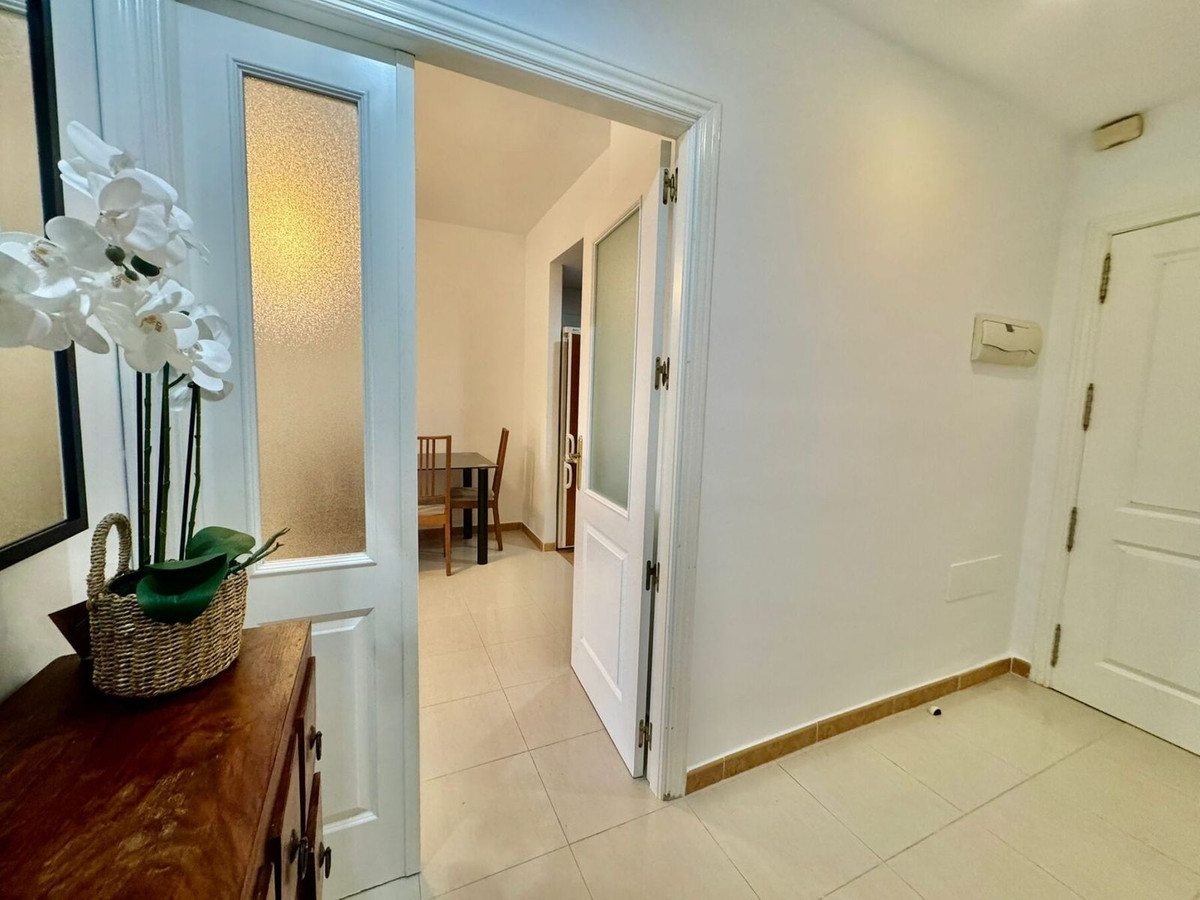 2 Bed Apartment for sale in Los Pacos Costa Del Sol, Málaga, Spain