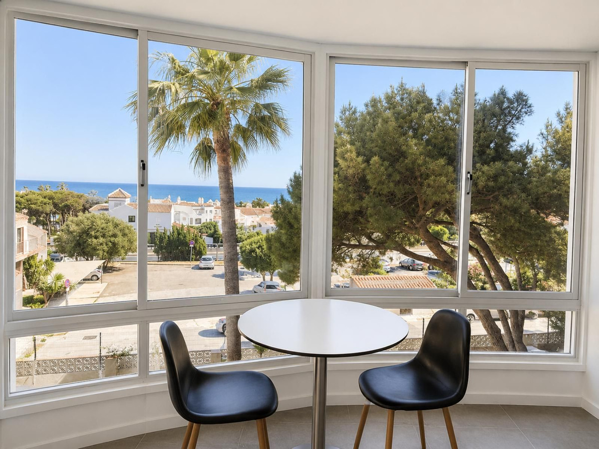 Se vende Apartamento Planta Media de 1 dormitorios en Costa Del Sol, Málaga, España