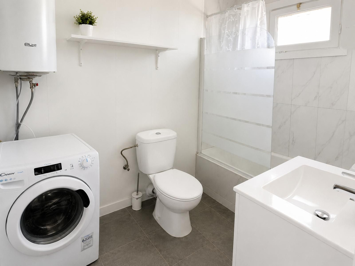 Se vende Apartamento Planta Media de 1 dormitorios en Costa Del Sol, Málaga, España