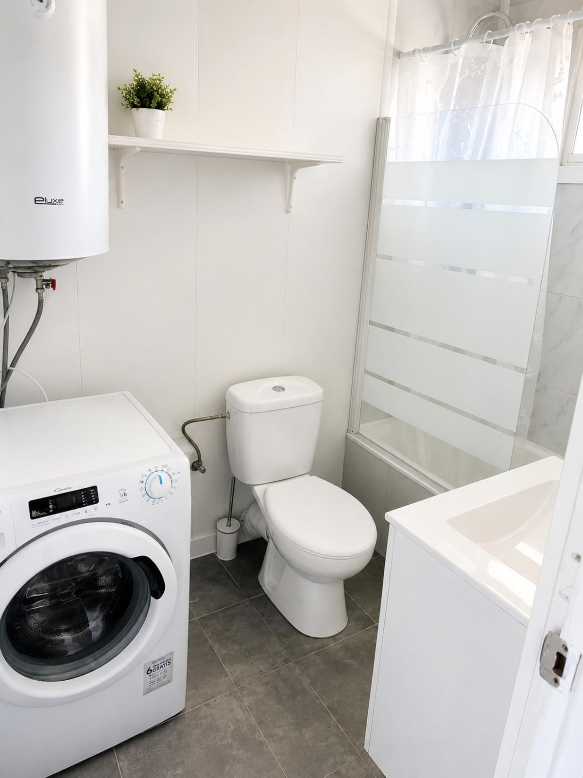 Se vende Apartamento Planta Media de 1 dormitorios en Costa Del Sol, Málaga, España