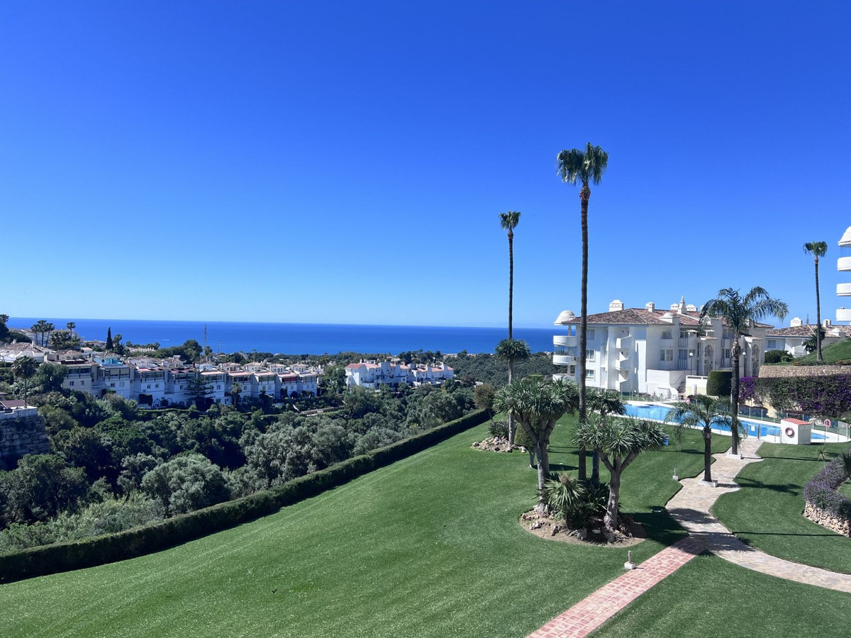 Se vende Apartamento en Planta Última de 2 dormitorios en Costa Del Sol, Málaga, España