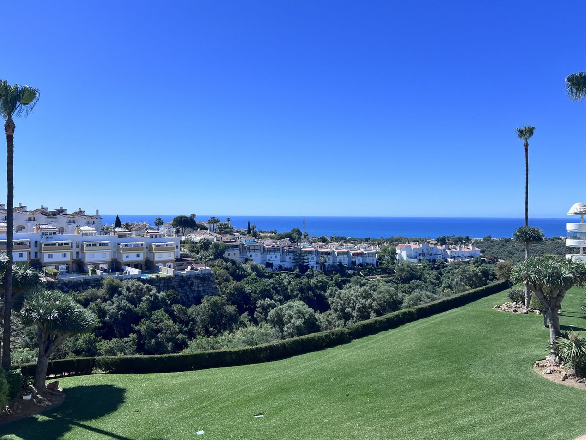 Se vende Apartamento en Planta Última de 2 dormitorios en Costa Del Sol, Málaga, España