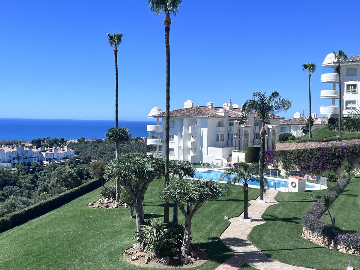 Se vende Apartamento en Planta Última de 2 dormitorios en Costa Del Sol, Málaga, España