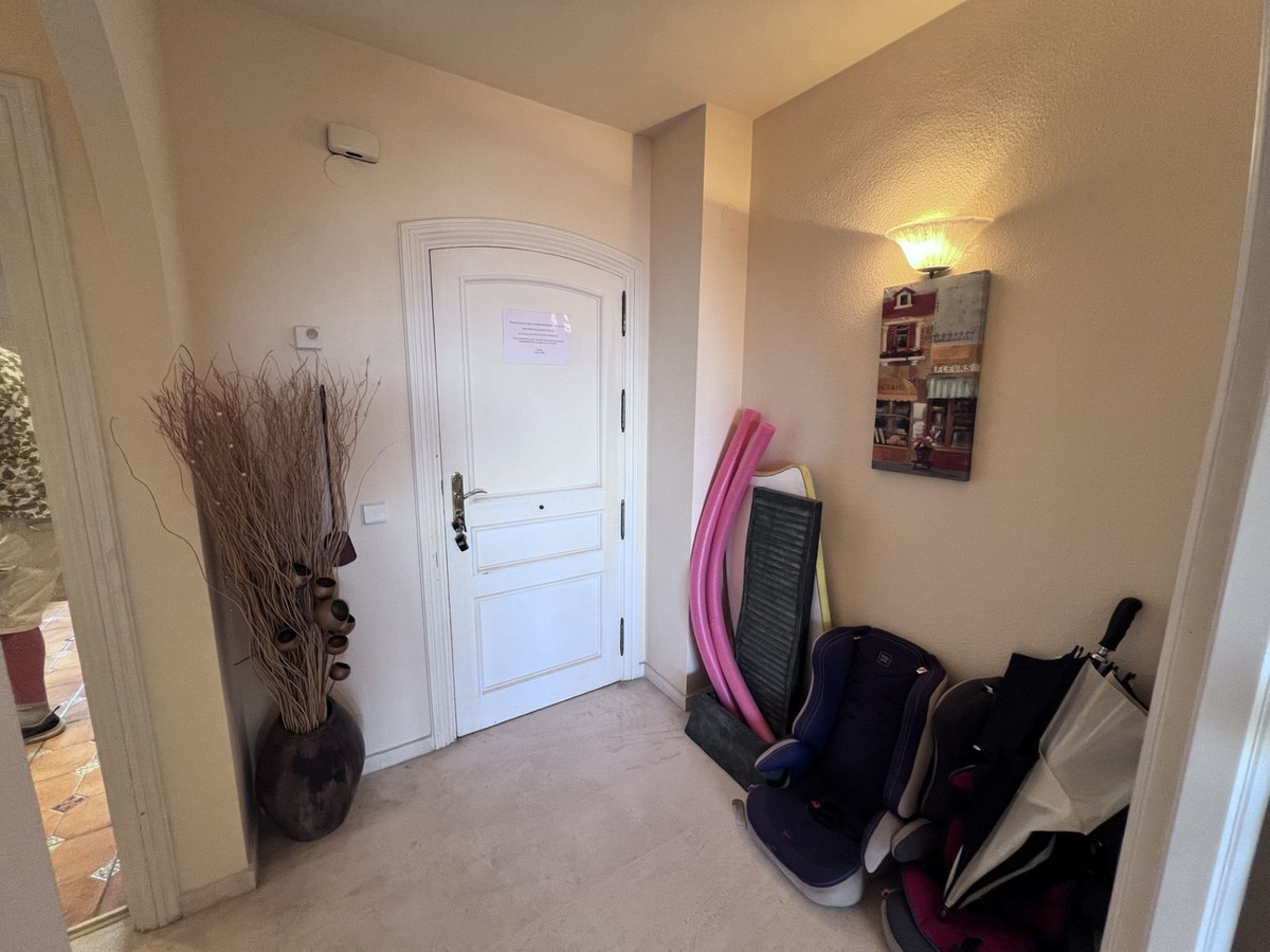 Se vende Apartamento en Planta Última de 2 dormitorios en Costa Del Sol, Málaga, España
