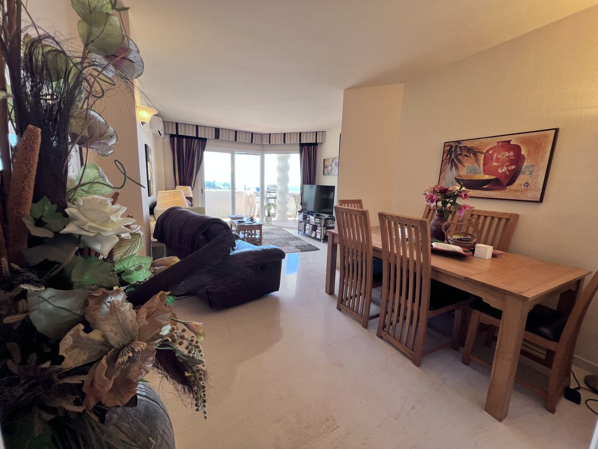 Se vende Apartamento en Planta Última de 2 dormitorios en Costa Del Sol, Málaga, España
