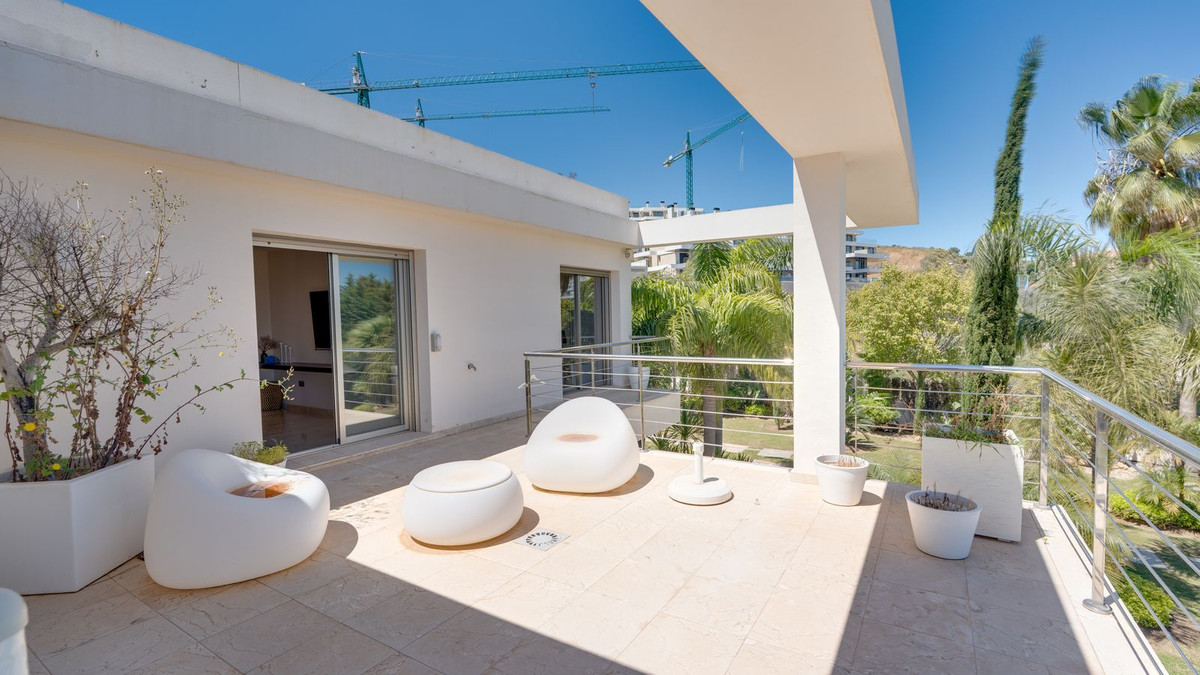 4 Bed Townhouse for sale in Calanova Golf Costa Del Sol, Málaga, Spain