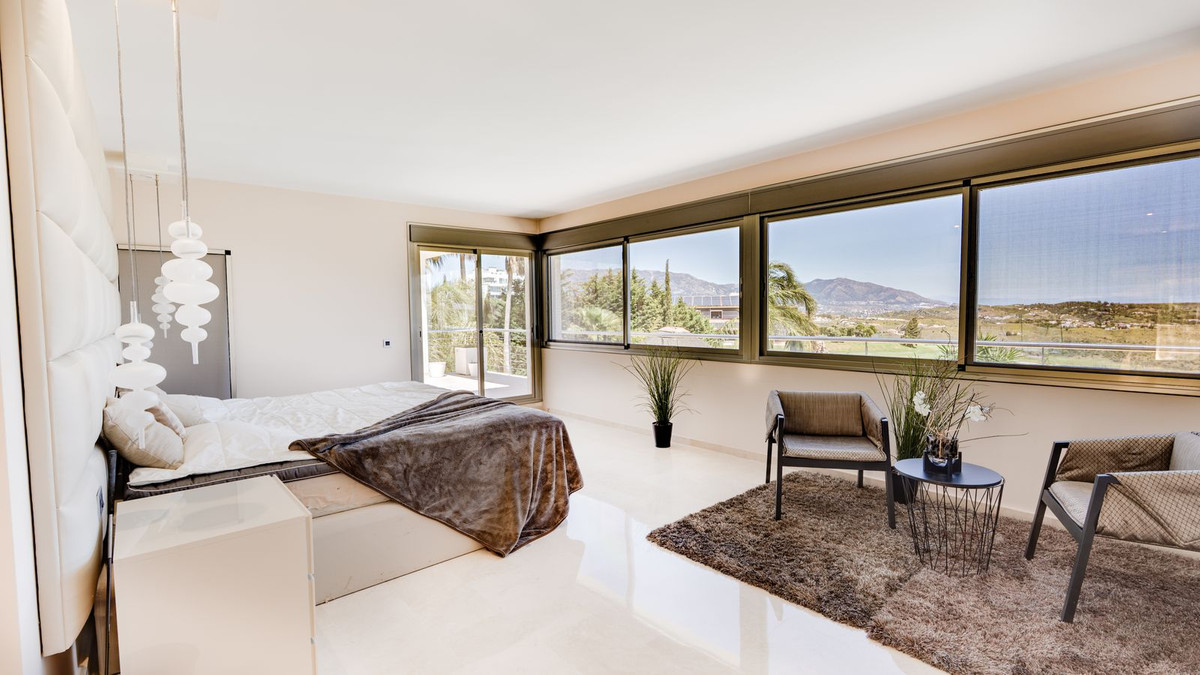 4 Bed Townhouse for sale in Calanova Golf Costa Del Sol, Málaga, Spain