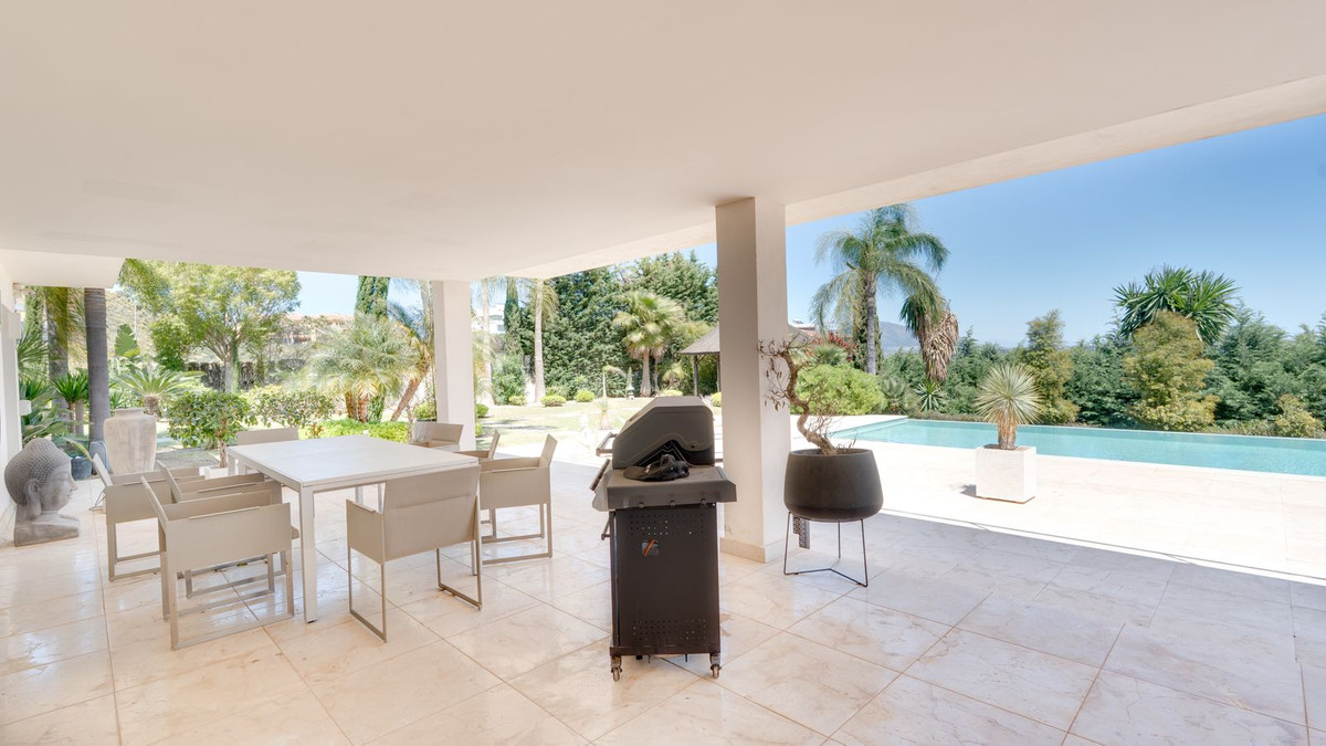 4 Bed Townhouse for sale in Calanova Golf Costa Del Sol, Málaga, Spain