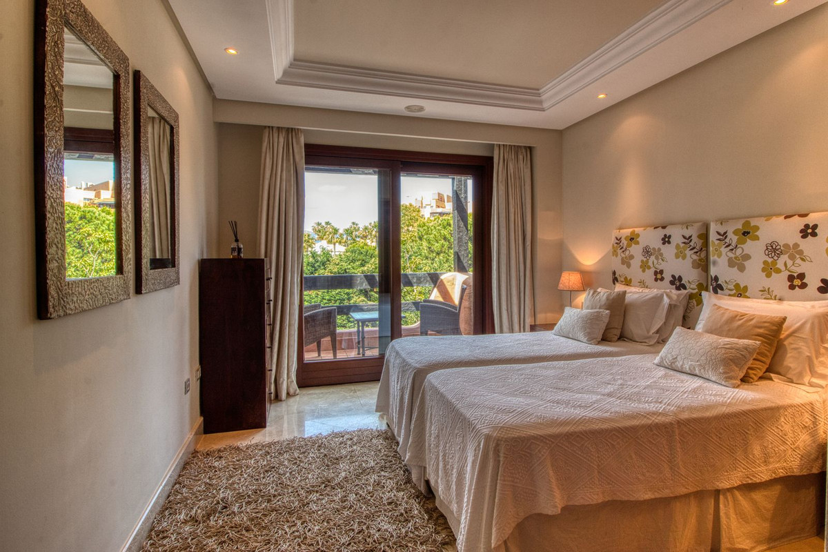 Se vende Apartamento Planta Media de 2 dormitorios en Costa Del Sol, Málaga, España