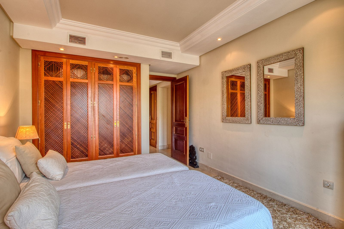 Se vende Apartamento Planta Media de 2 dormitorios en Costa Del Sol, Málaga, España