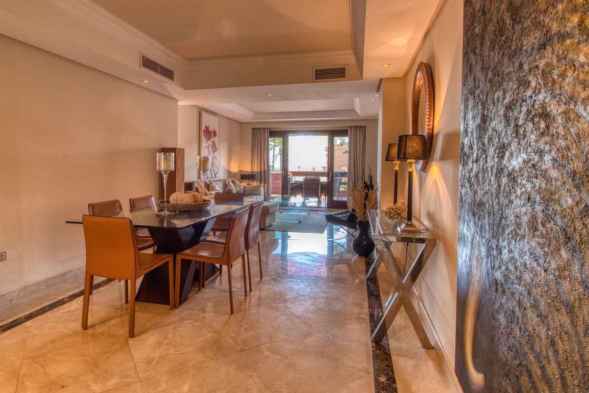 Se vende Apartamento Planta Media de 2 dormitorios en Costa Del Sol, Málaga, España
