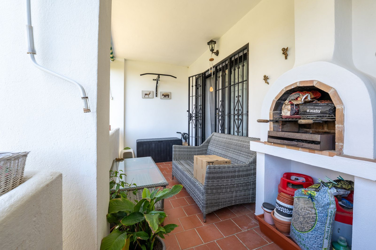 Se vende Apartamento Planta Media de 2 dormitorios en Costa Del Sol, Málaga, España