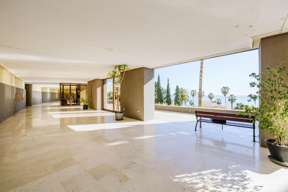 2 Bed Apartment for sale in Mijas Costa Del Sol, Málaga, Spain