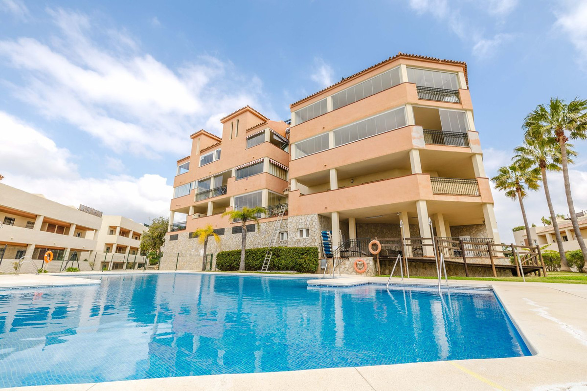 2 Bed Apartment for sale in Mijas Costa Del Sol, Málaga, Spain