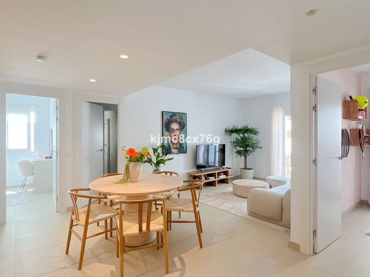 3 Bed Apartment for sale in Torreblanca Costa Del Sol, Málaga, Spain
