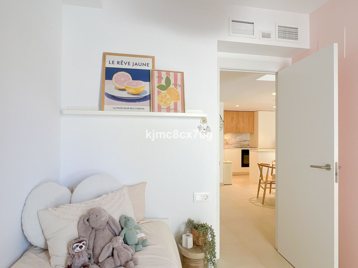 3 Bed Apartment for sale in Torreblanca Costa Del Sol, Málaga, Spain