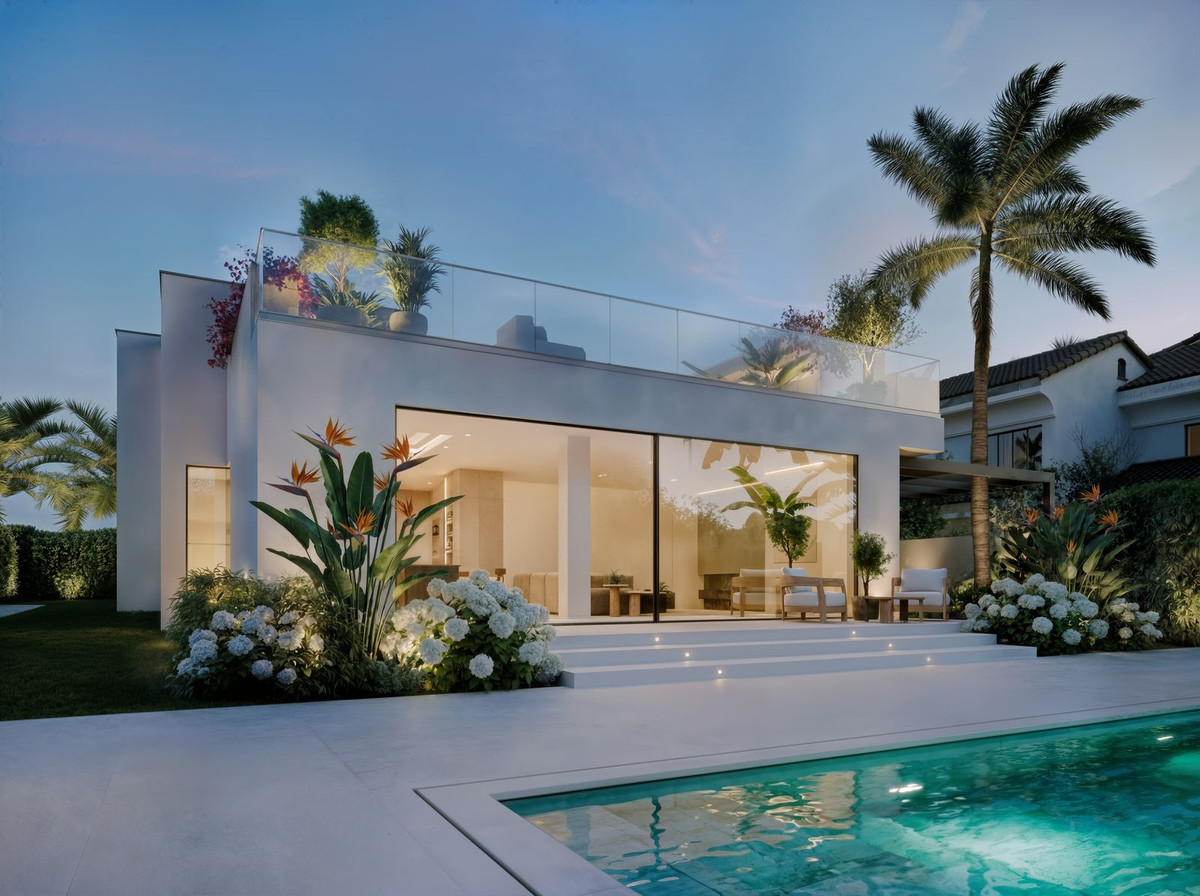 Se vende Villa - Chalet de 4 dormitorios en Costa Del Sol, Málaga, España