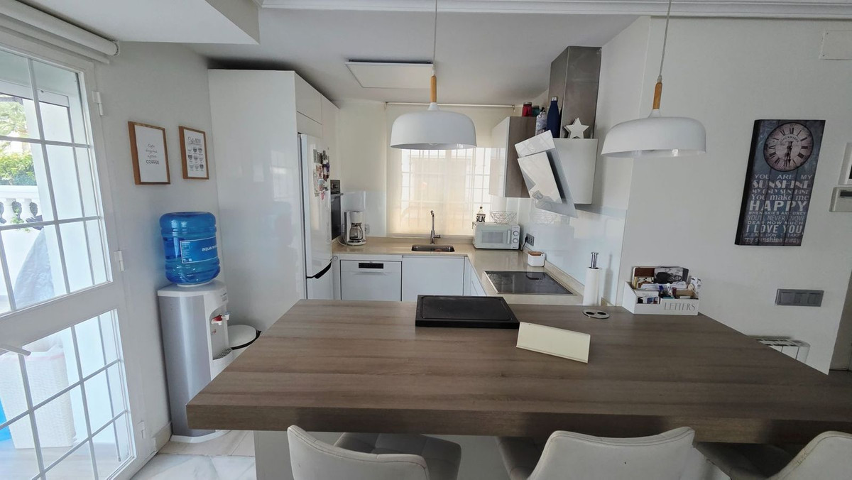 3 Bed Townhouse for sale in The Golden Mile Costa Del Sol, Málaga, Spain