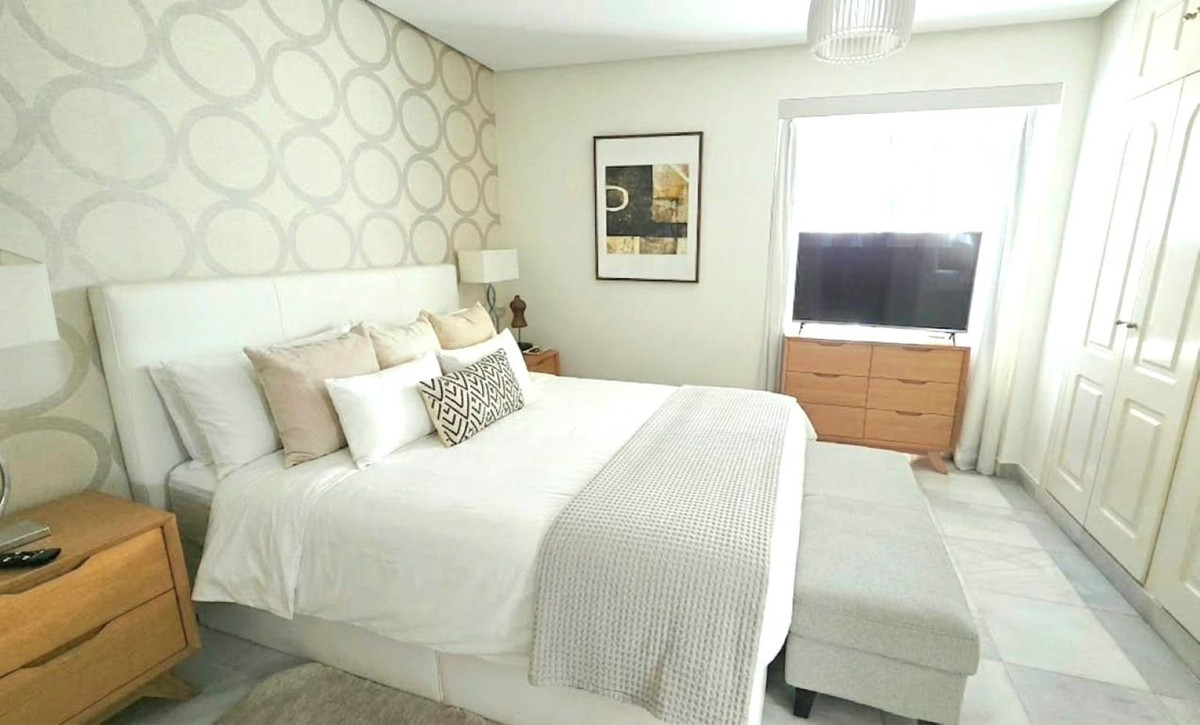 3 Bed Townhouse for sale in The Golden Mile Costa Del Sol, Málaga, Spain