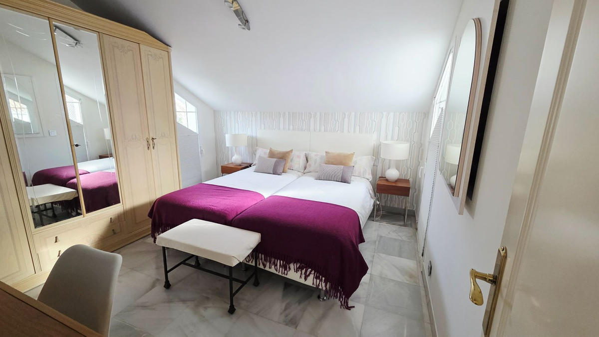 3 Bed Townhouse for sale in The Golden Mile Costa Del Sol, Málaga, Spain