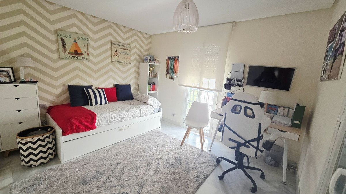 3 Bed Townhouse for sale in The Golden Mile Costa Del Sol, Málaga, Spain