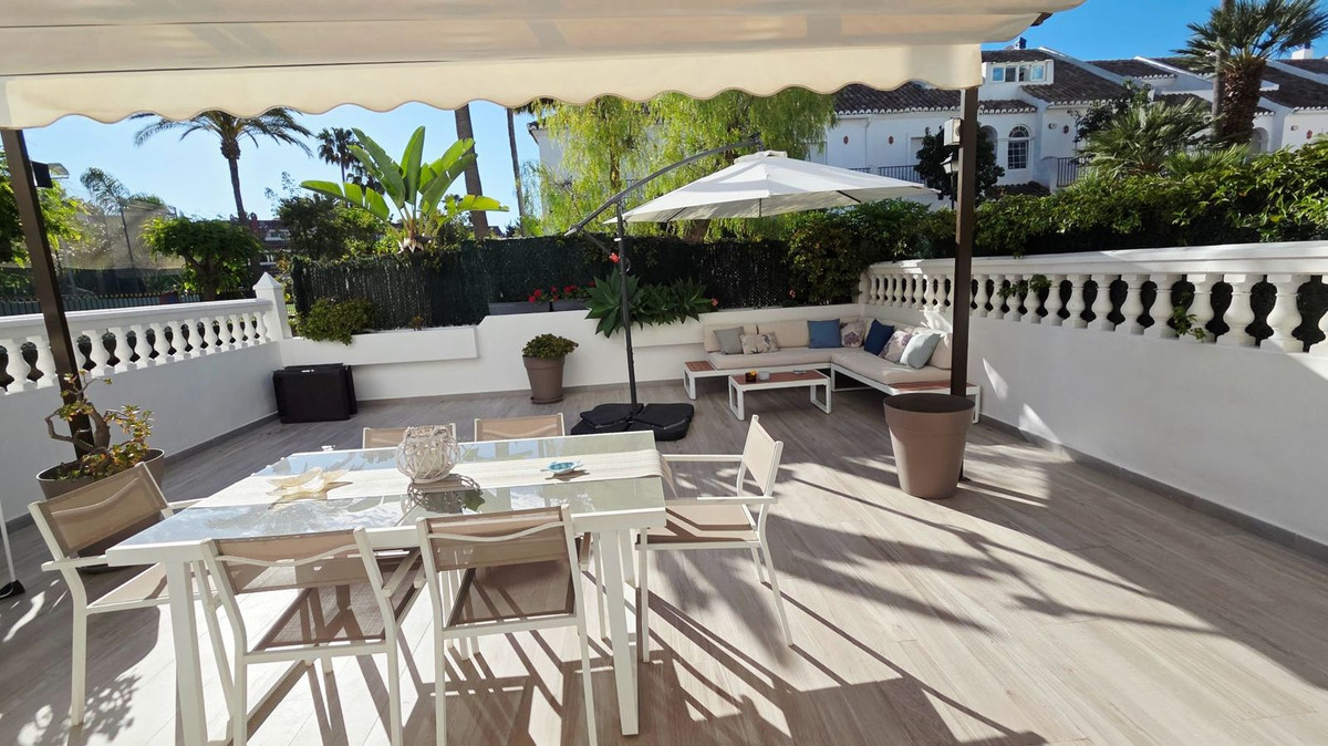 3 Bed Townhouse for sale in The Golden Mile Costa Del Sol, Málaga, Spain