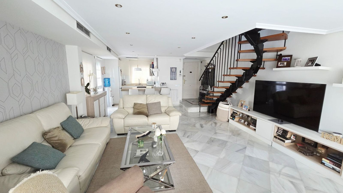 3 Bed Townhouse for sale in The Golden Mile Costa Del Sol, Málaga, Spain