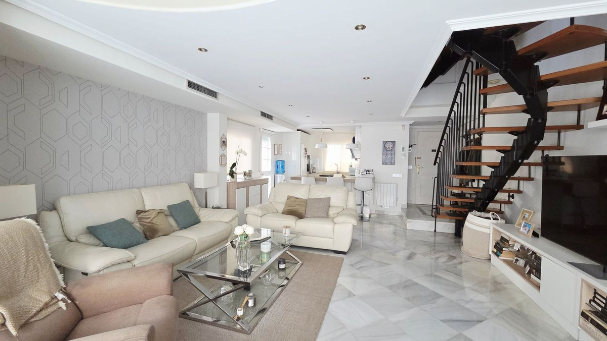 3 Bed Townhouse for sale in The Golden Mile Costa Del Sol, Málaga, Spain