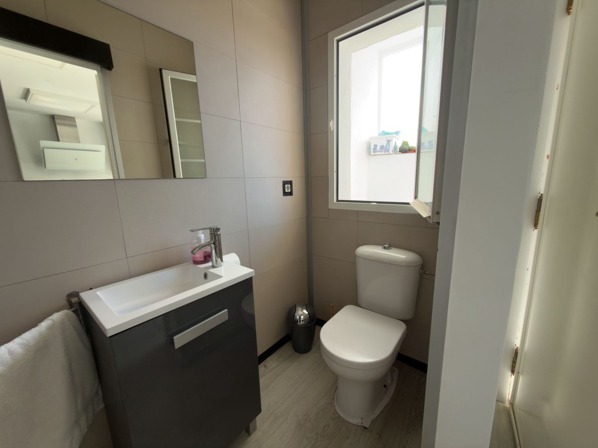 Se vende Adosada de 2 dormitorios en Costa Del Sol, Málaga, España