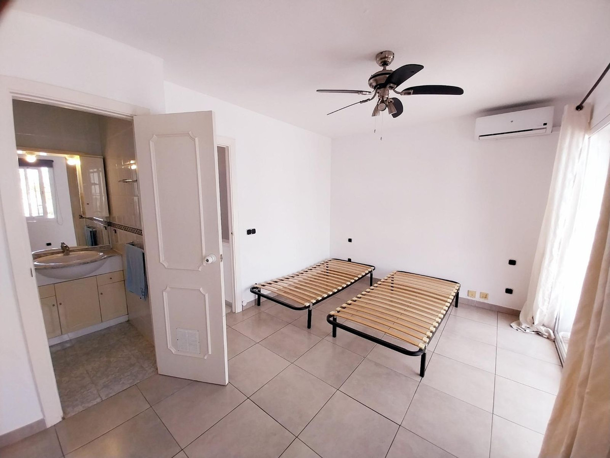 Se vende Adosada de 4 dormitorios en Costa Del Sol, Málaga, España