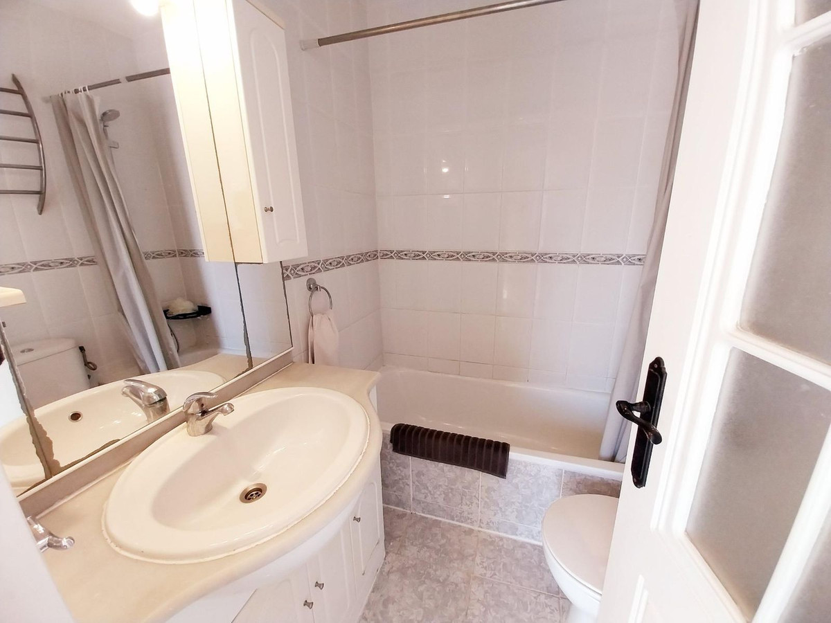 Se vende Adosada de 4 dormitorios en Costa Del Sol, Málaga, España