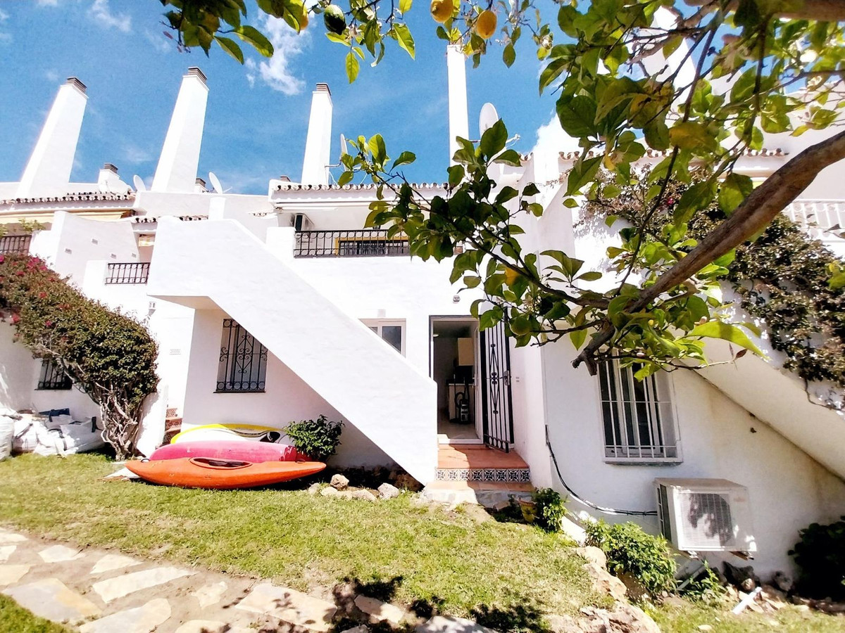 Se vende Adosada de 4 dormitorios en Costa Del Sol, Málaga, España