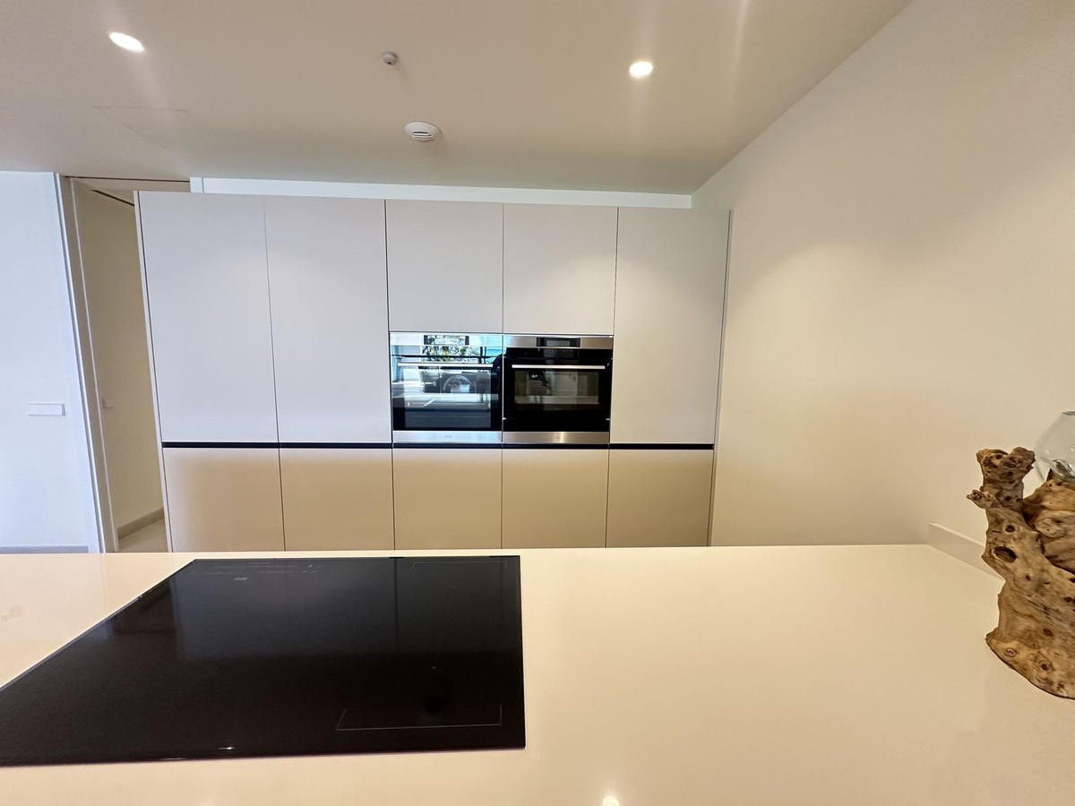 3 Bed Apartment for sale in Estepona Costa Del Sol, Málaga, Spain