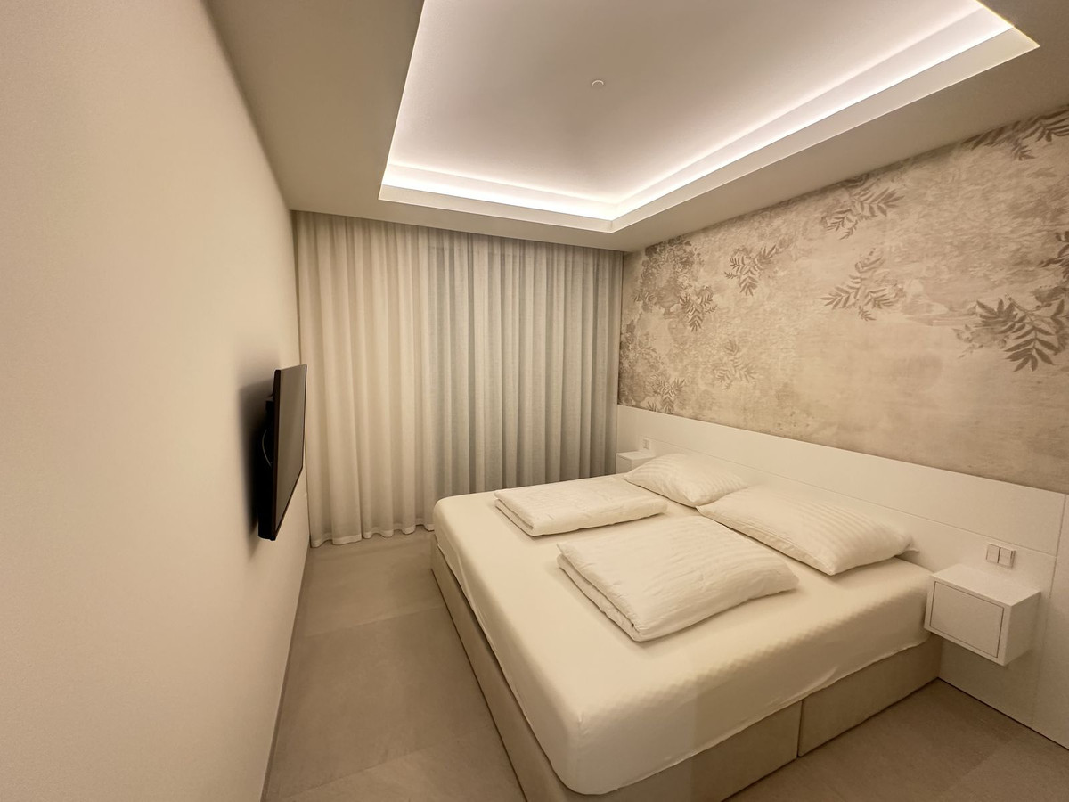 3 Bed Apartment for sale in Estepona Costa Del Sol, Málaga, Spain
