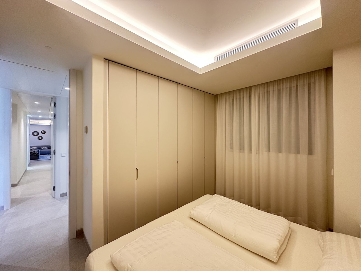 3 Bed Apartment for sale in Estepona Costa Del Sol, Málaga, Spain