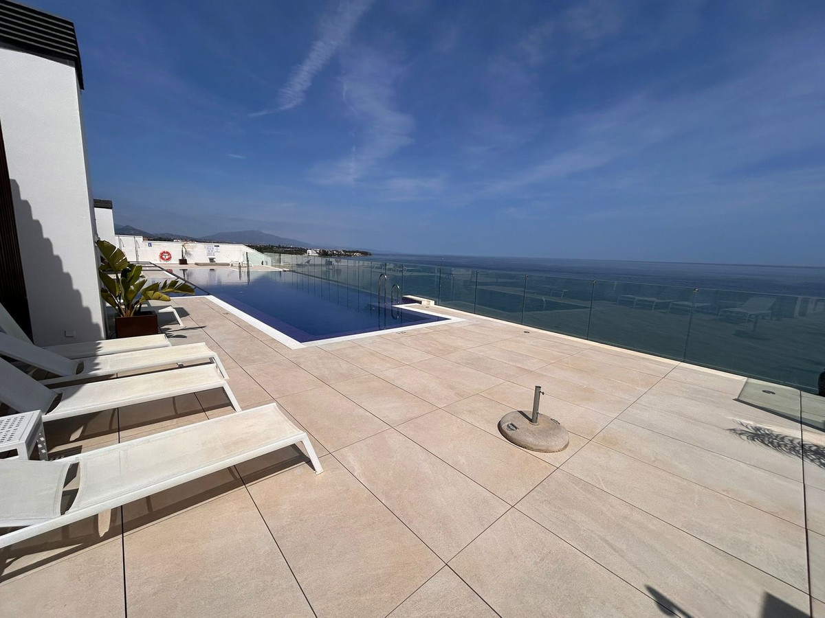 3 Bed Apartment for sale in Estepona Costa Del Sol, Málaga, Spain