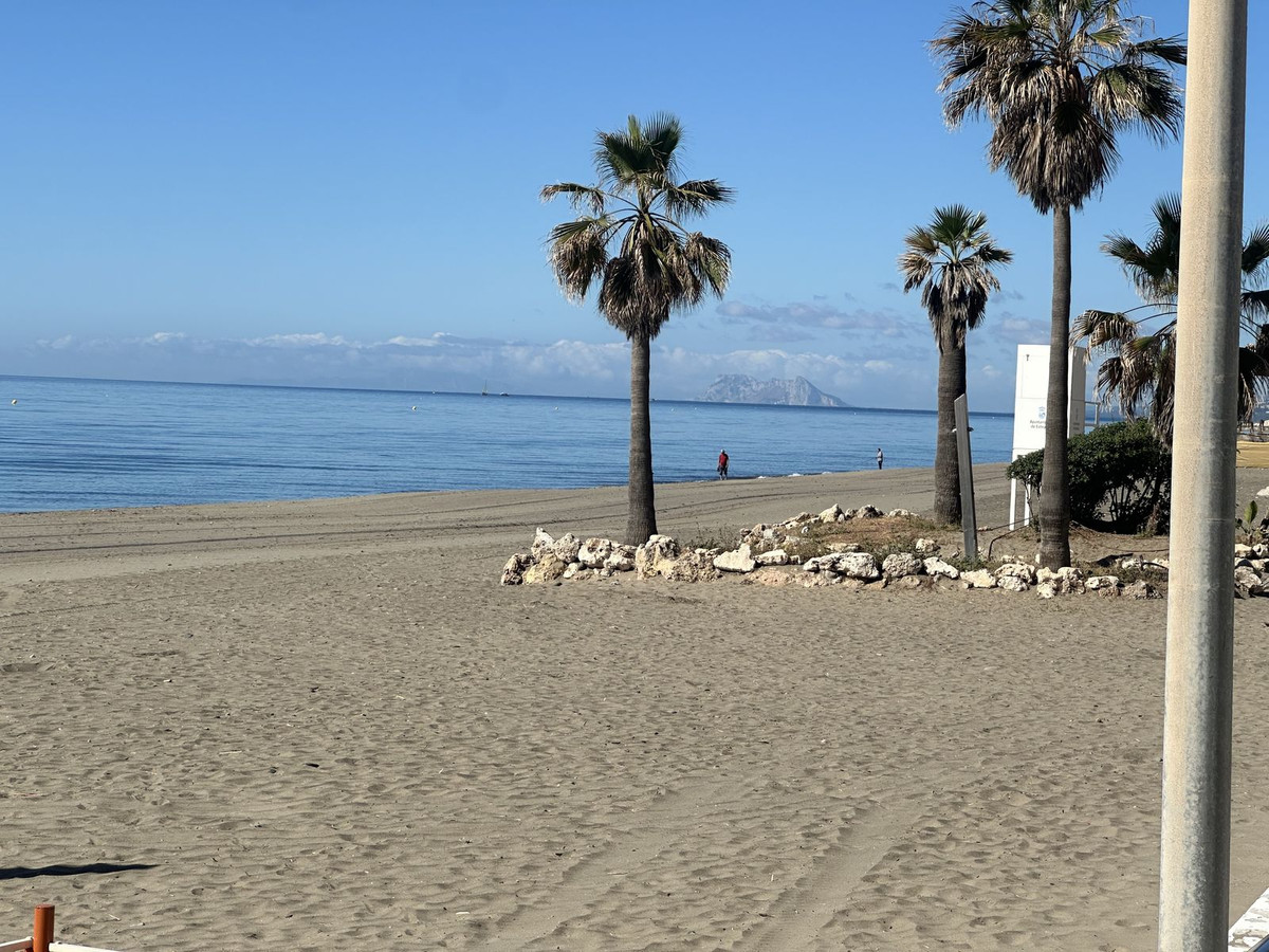 3 Bed Apartment for sale in Estepona Costa Del Sol, Málaga, Spain