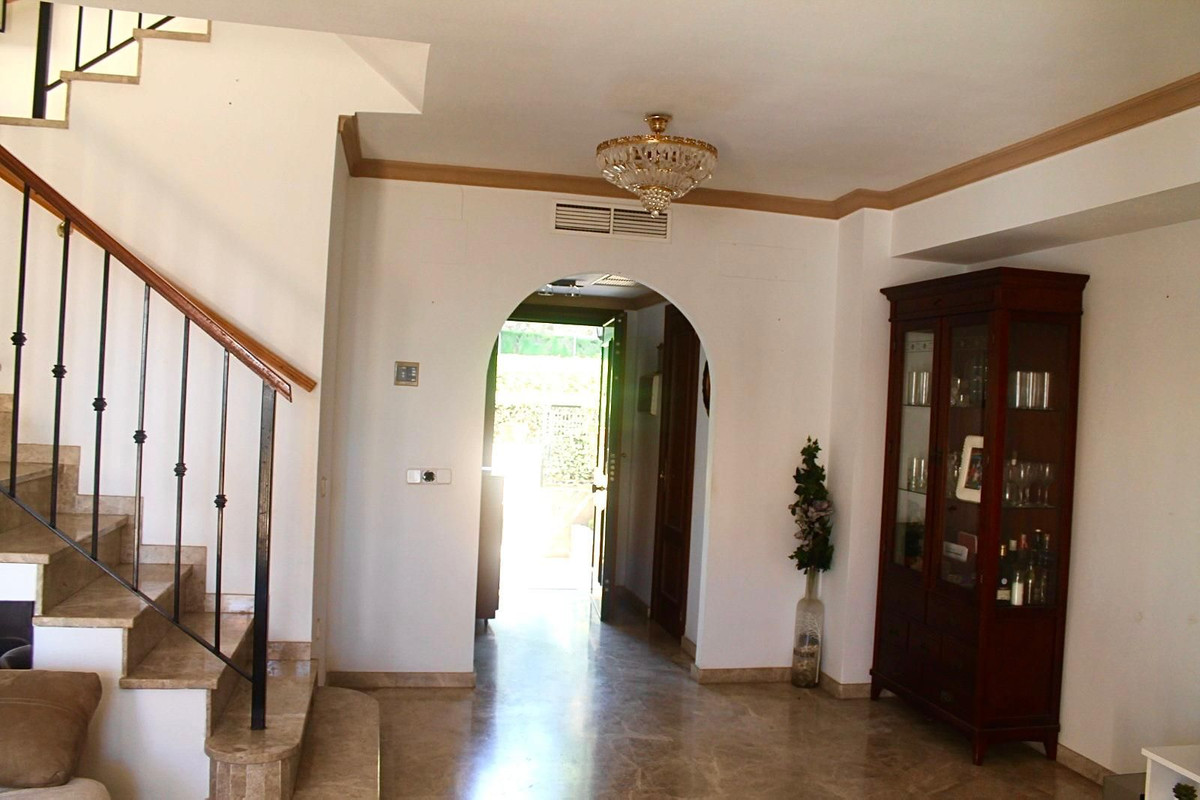 4 Bed Townhouse for sale in Marbella Costa Del Sol, Málaga, Spain